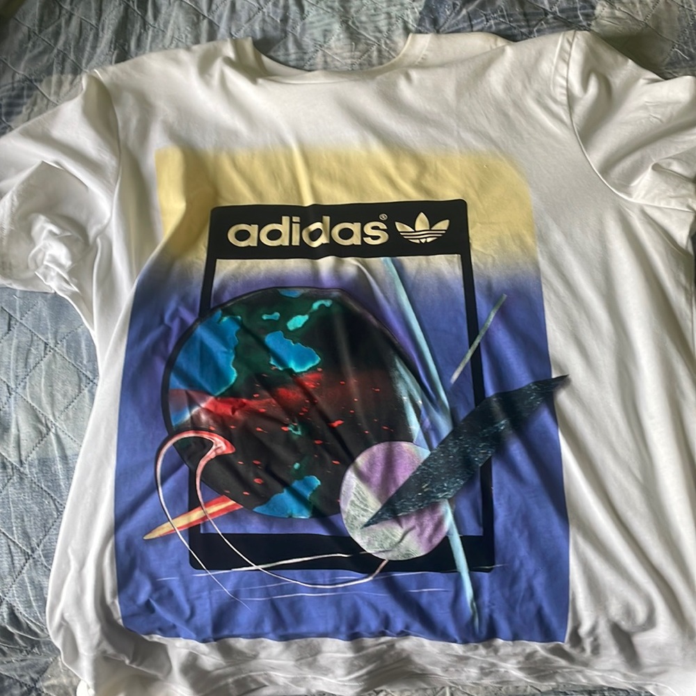 Adidas t-shirt